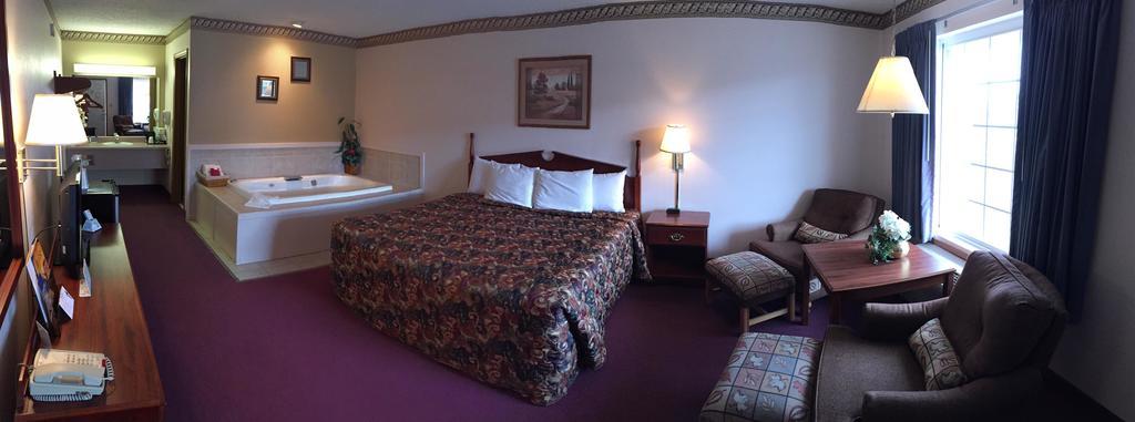 Twelve Oaks Inn Branson Exterior photo