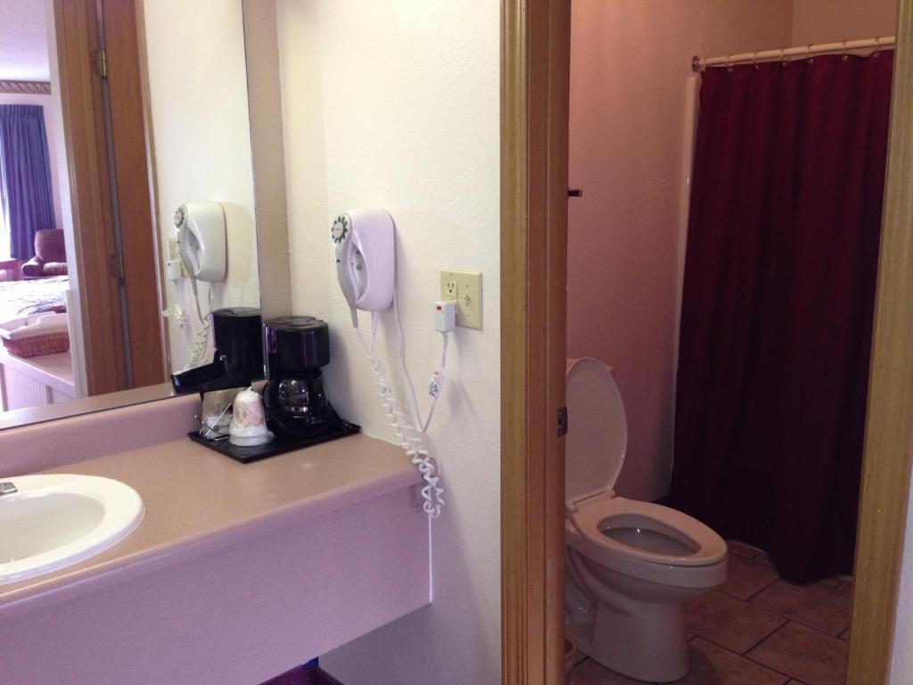 Twelve Oaks Inn Branson Room photo